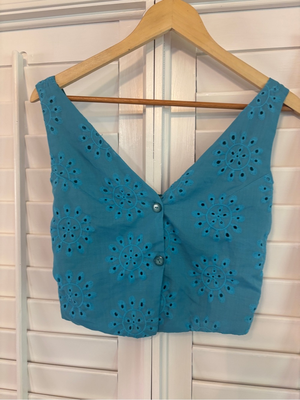 Hury Blue Eyelet Crop Tank Top Size Medium